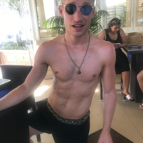 Meet your Posher, Cody - Picture 13 of 14